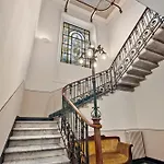 Three-room In Center דירה *