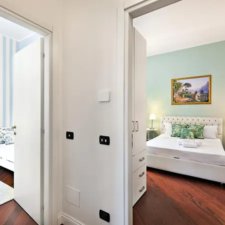 公寓 Three-room In Center *