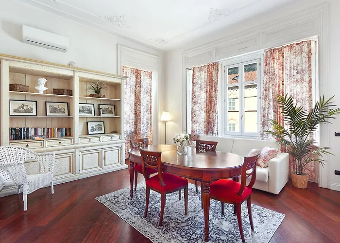 Three-room In Center * קומו