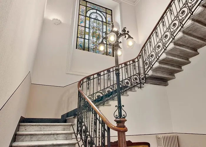 Three-room In Center דירה *