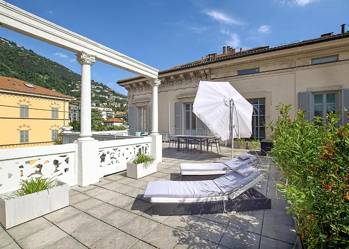 דירה Three-room In Center *